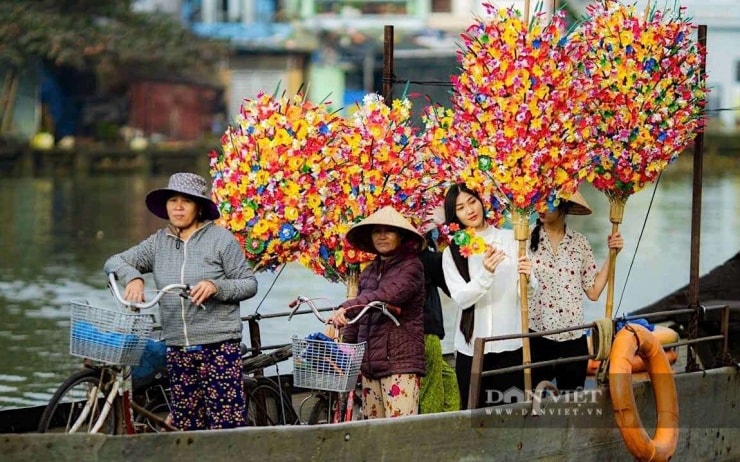 Hoa giấy Thanh Tiên là sản phẩm được tiêu thụ rộng rãi ở nhiều địa phương trong nước như Hà Nội, TP Hồ Chí Minh...