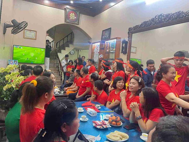 U23 Việt Nam thua trận bán kết, gia đình cầu thủ Phạm Minh Phúc chờ ngày đón con trở về