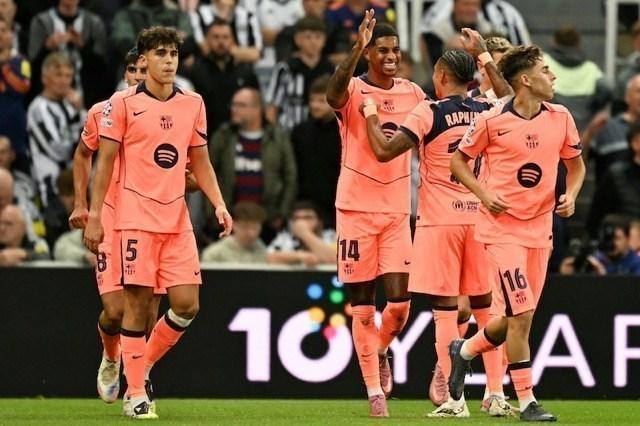 Nhận định bóng đá Slavia Prague vs Barcelona tại Champions League