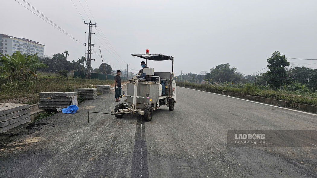 các đơn vị đang tập trung công tác hoàn thiện, như: bó vỉa, lề đường và các hạng mục phụ trợ