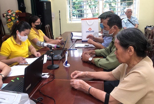 Lương hưu: Đủ điều kiện hưởng, từ 2026 không được nhận tiền thất nghiệp