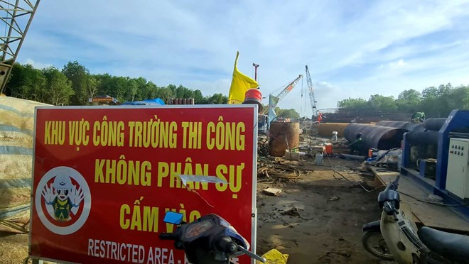 Cao tốc Cà Mau - Đất Mũi hối hả thi công những ngày cận Tết