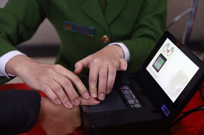 Làm giả dữ liệu để được cấp thẻ căn cước sẽ bị phạt đến 8 triệu đồng