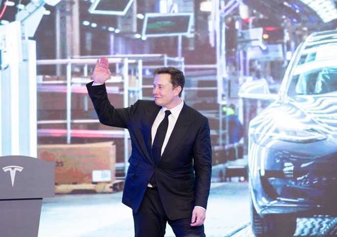 Elon Musk xoay trục SpaceX từ sao Hỏa sang Mặt trăng
