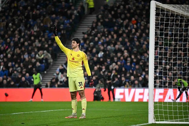Senne Lammens là tân binh giá trị nhất với Man United