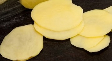 Cách dùng khoai tây làm đẹp da