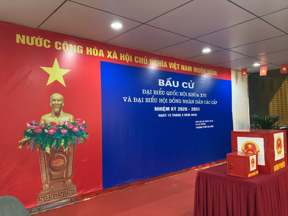 Sảnh chung cư Gemek Tower - khu vực bỏ phiếu số 09, xã An Khánh, thành phố Hà Nội. Ảnh: Trần Vương