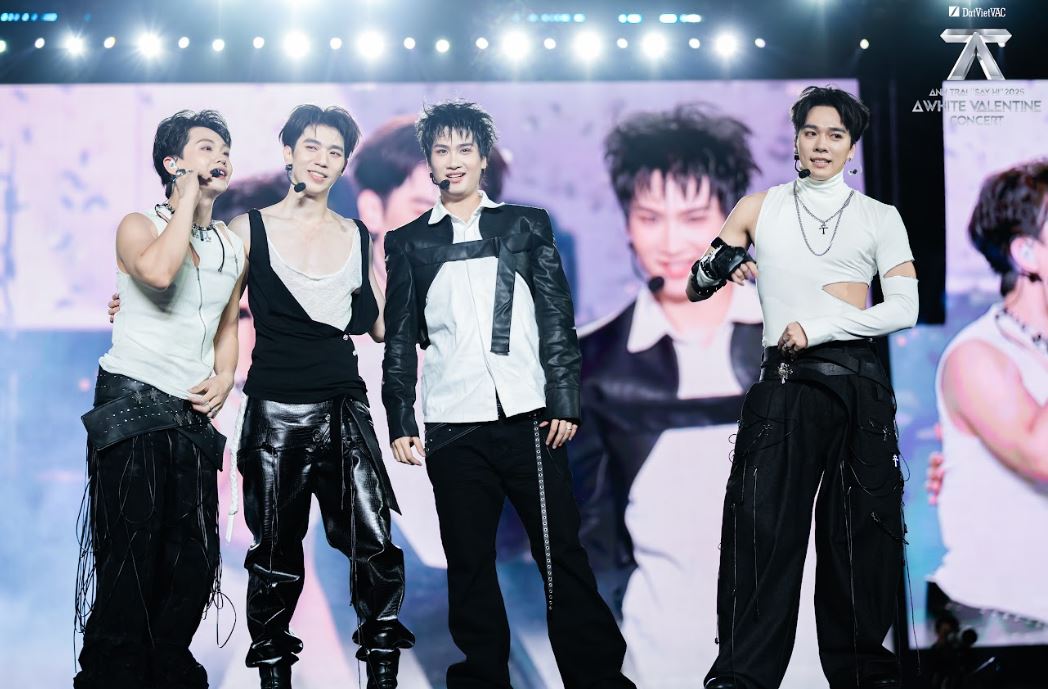 Bài hát “So Good” được trình diễn bởi Team So Good bao gồm:  RIO, Hải Nam, Cody Nam Võ, Jaysonlei, và Lohan. Ảnh BTC