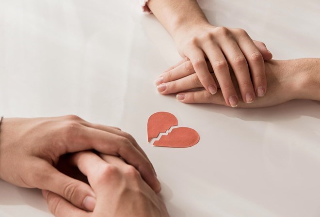 Khi chồng phản bội, bình tĩnh là vũ khí mạnh nhất của phụ nữ