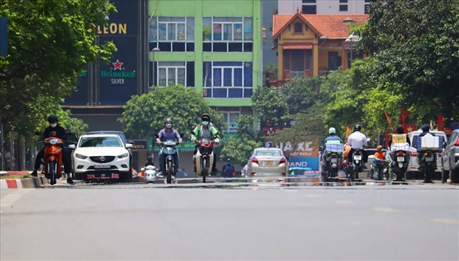Miền Bắc nắng nóng gay gắt diện rộng hơn trong ngày mai 7.4