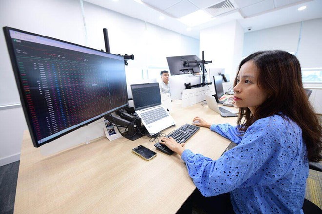 Chứng khoán bứt phá hướng tới mốc 1.800 điểm