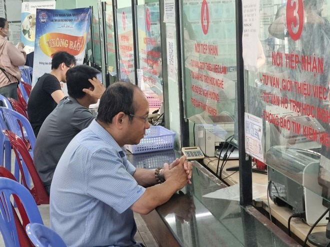 Chuyển nơi hưởng trợ cấp thất nghiệp, cần chuẩn bị hồ sơ gì?