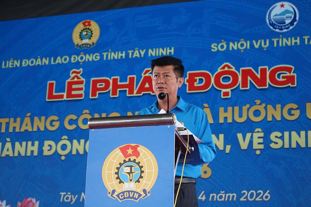 Ông Trần Lê Duy phát biểu tại buổi lễ. Ảnh: Thái Bảo