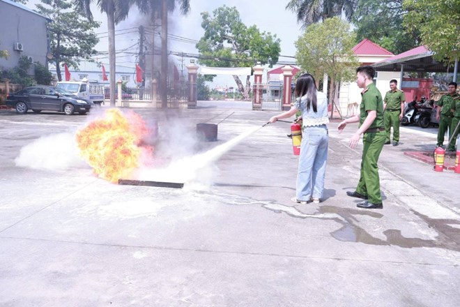 Tuyên truyền kiến thức phòng cháy chữa cháy cho đoàn viên