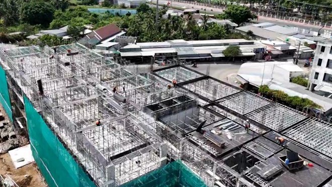 Dự án nhà ở xã hội Công đoàn ở Vĩnh Long bổ sung lao động để đảm bảo tiến độ thi công