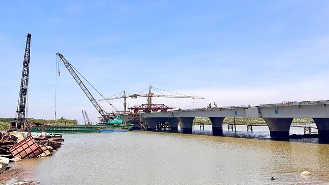 Vĩnh Long tháo gỡ vướng mắc nhóm dự án trọng điểm