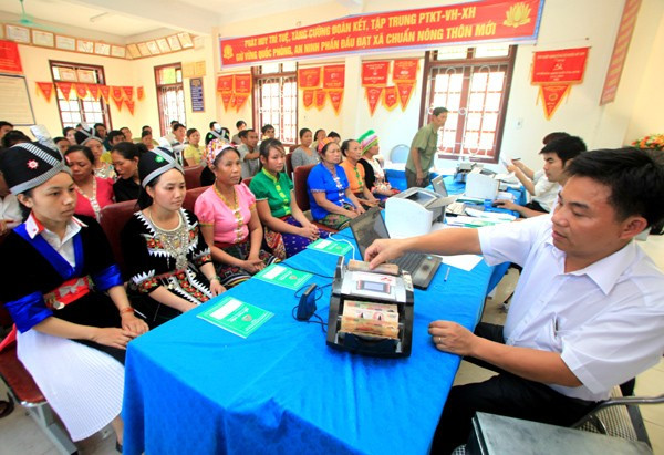 Hộ nghèo, doanh nghiệp siêu nhỏ được tiếp cận chương trình tài chính vi mô. Ảnh: Thường Tín img-3562.jpg
