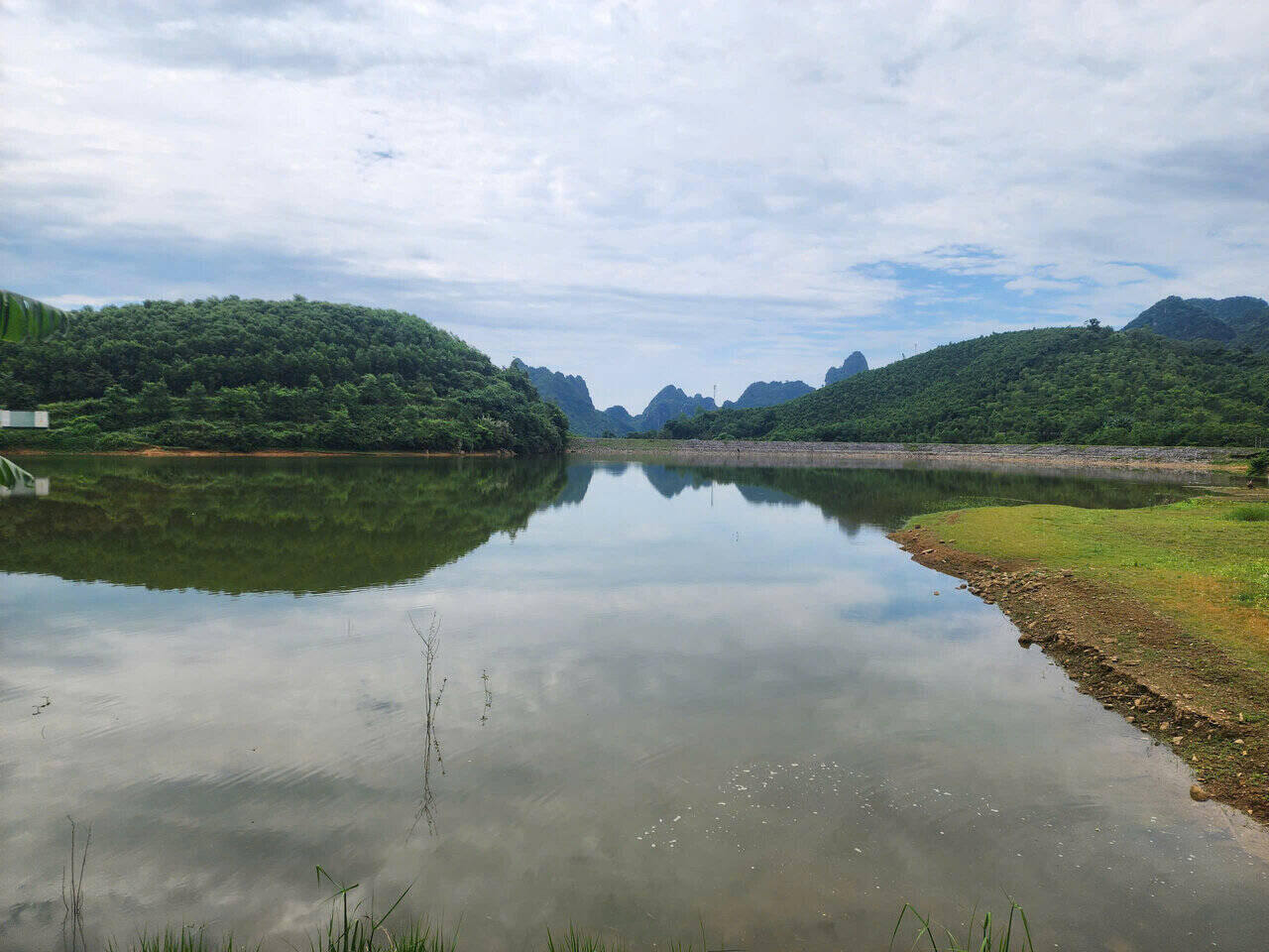 Phân khúc đất nghỉ dưỡng tại Lương Sơn tiếp tục thu hút nhiều nhà đầu tư Hà Nội tìm mua thời gian gần đây. Ảnh: Minh Nguyễn