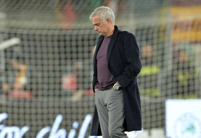 Lý do Real Madrid chưa công bố việc bổ nhiệm Jose Mourinho