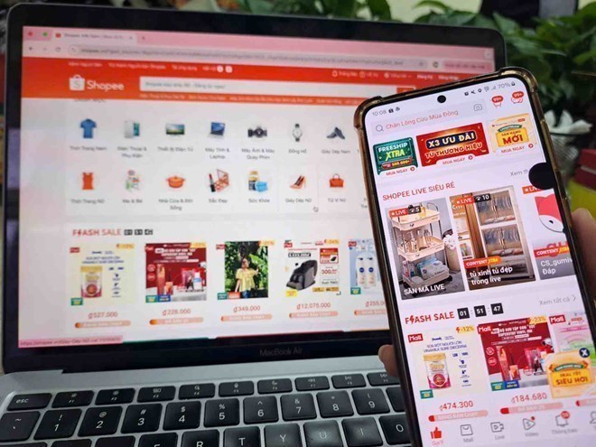 BHXH TPHCM đề nghị bổ sung đối tượng là người bán hàng online vào diện tham gia BHXH bắt buộc. Ảnh: Thạch Lam