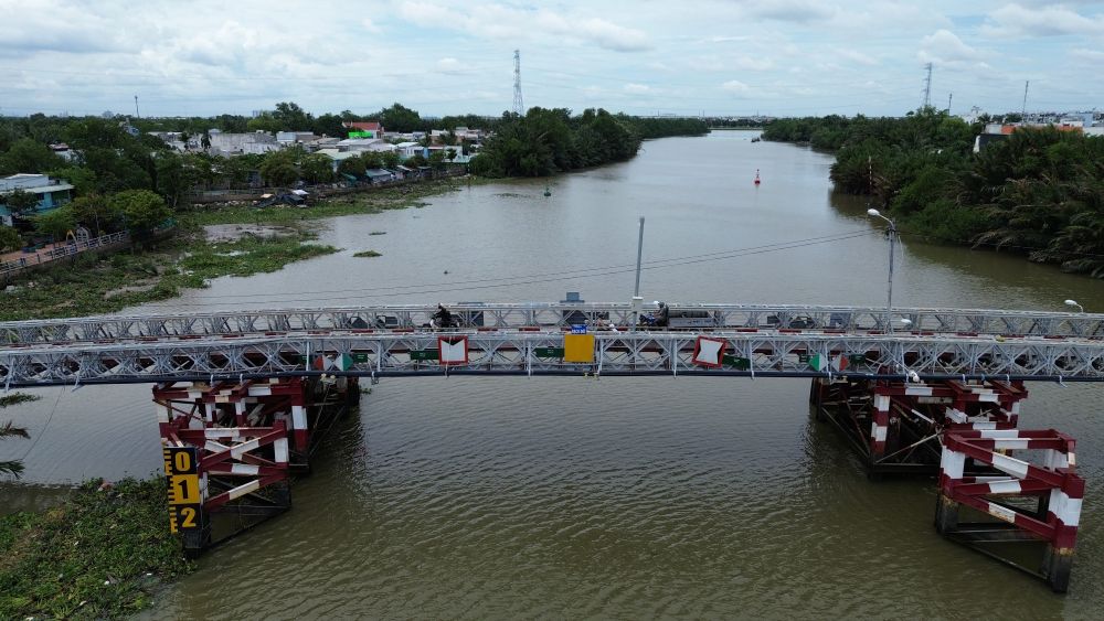 Cầu Rạch Dơi (điểm nối Tây Ninh và khu Nam TPHCM) nhìn từ trên cao. Ảnh: Anh Tú
