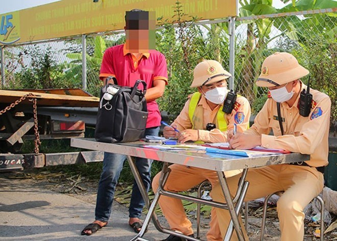 Bộ Công an nói về việc không tăng tiền phạt, trừ điểm bằng lái một số trường hợp