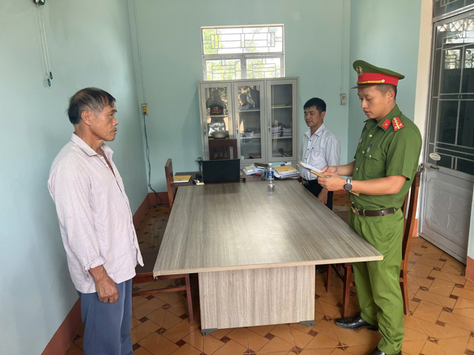 Cơ quan Công an khởi tố ông Hồng về hành vi gây ô nhiễm môi trường. Ảnh: ĐVCC