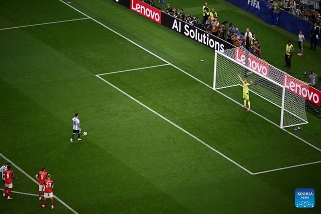 Messi giữ kỷ lục đá hỏng phạt đền tại World Cup