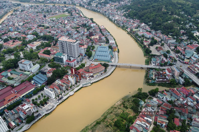 Thời tiết cực đoan có thể xảy ra vào cuối ngày 24.6. Ảnh: Tân Văn