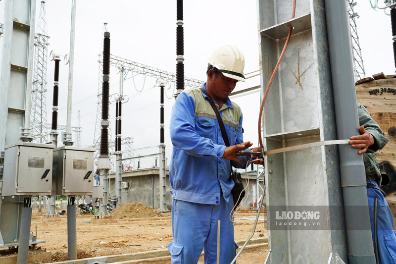 Việc chấp thuận đồng loạt 4 dự án điện mặt trời đánh dấu bước tiến mới trong chiến lược phát triển năng lượng tái tạo, hướng tới mục tiêu tăng trưởng xanh của tỉnh Lào Cai. Ảnh: Đinh Đại