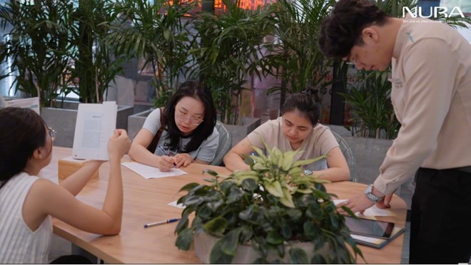 Khám sức khỏe doanh nghiệp: Khi người lao động cần nhiều hơn một gói khám cơ bản