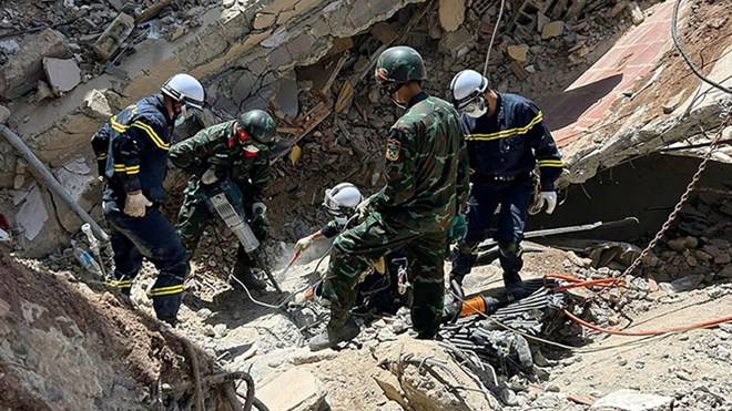 Đoàn cứu nạn, cứu hộ Việt Nam đưa được 57 thi thể ra khỏi đống đổ nát ở Venezuela