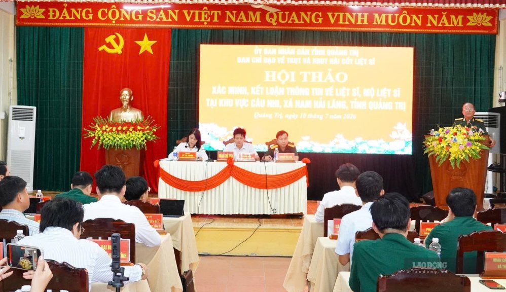 Hội thảo xác minh thông tin liệt sĩ, mộ liệt sĩ tại khu vực Câu Nhi, xã Nam Hải Lăng. Ảnh: Hưng Thơ