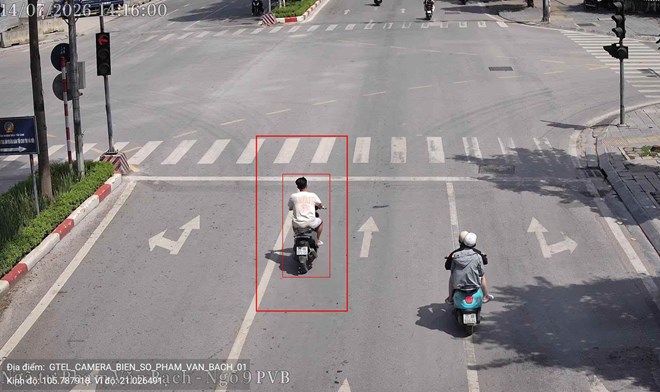 Từ 14-15.7, camera AI của Cục CSGT ghi nhận 85 xe vượt đèn đỏ tại Hà Nội