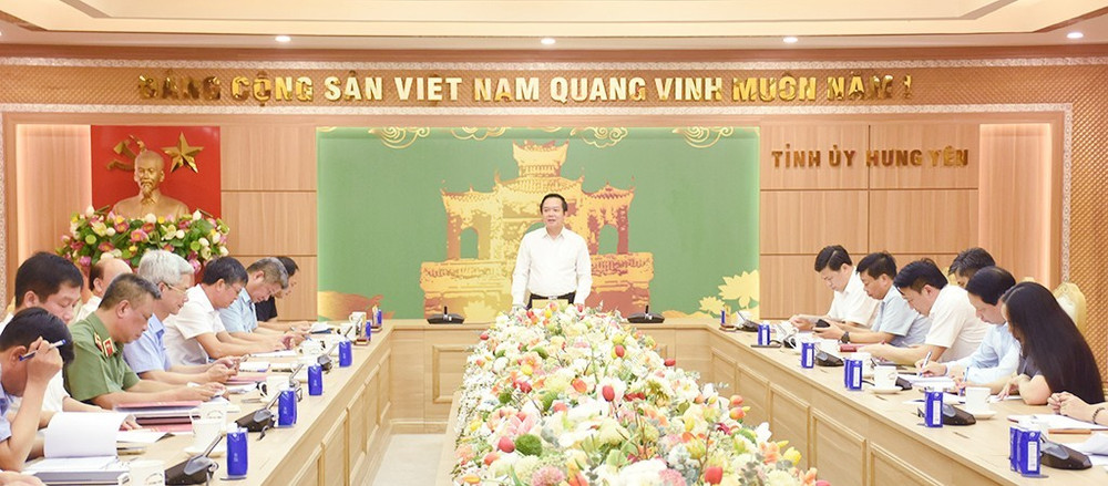 Bí thư Tỉnh ủy, Trưởng Ban Chỉ đạo về phát triển khoa học, công nghệ, đổi mới sáng tạo và chuyển đổi số tỉnh Hưng Yên Phạm Quang Ngọc phát biểu tại hội nghị. Ảnh: BHY hung-yen.jpg