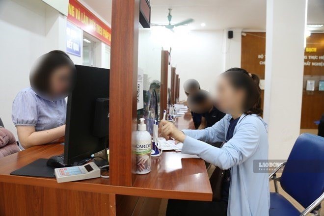 Đang hưởng trợ cấp thất nghiệp, không báo khi nhận lương hưu sẽ bị phạt đến 2 triệu đồng