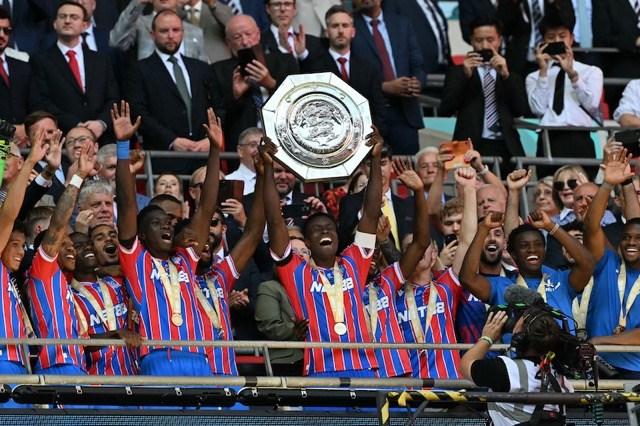Maxence Lacroix đã cùng Crystal Palace gặt hái nhiều danh hiệu. Ảnh: AFP