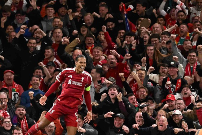 Liverpool không thể chỉ dựa vào Van Dijk.  Ảnh: AFP