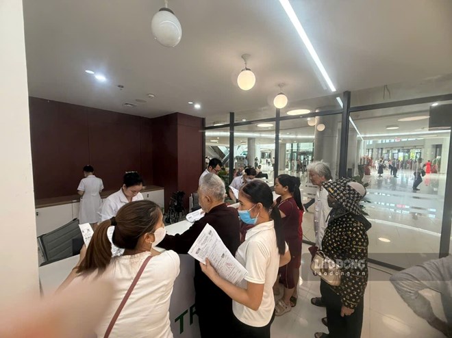 Bảo hiểm y tế 5 năm liên tục, tăng ngưỡng hưởng 100% lên 15,18 triệu đồng