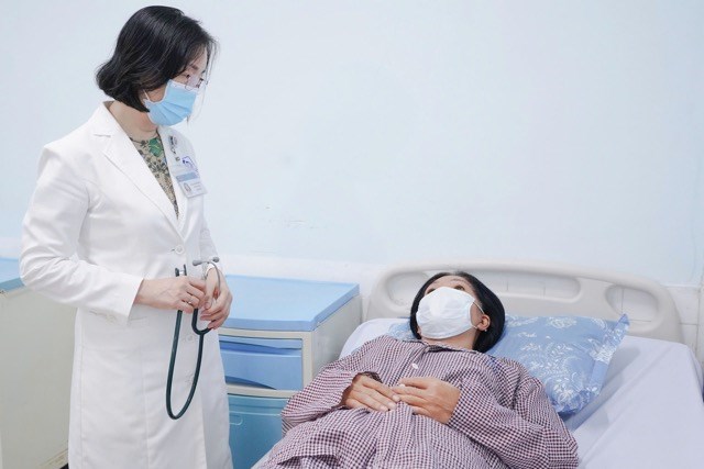Nhập viện liên tục vì hen nặng, người bệnh hồi phục nhờ điều trị nhắm trúng đích