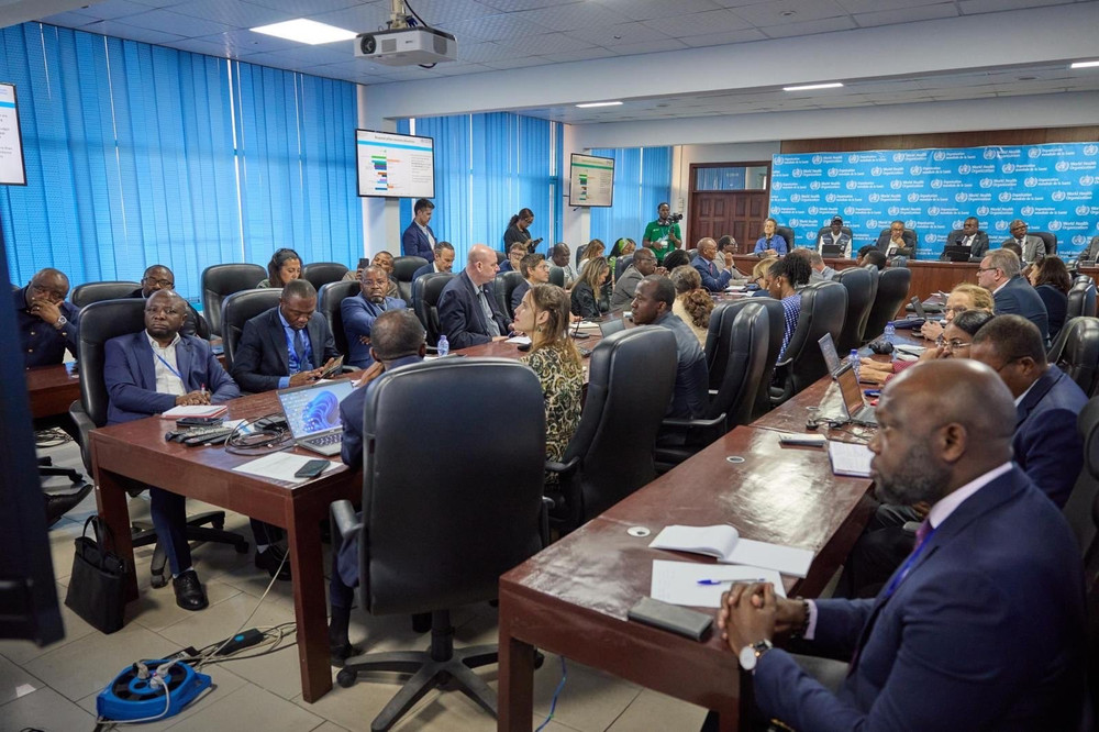Tổng giám đốc WHO lần thứ hai tới Congo khi dịch Ebola bùng phát dữ dội. Ảnh: X/DrTedros ho9zevjw8aauuzp.jpg