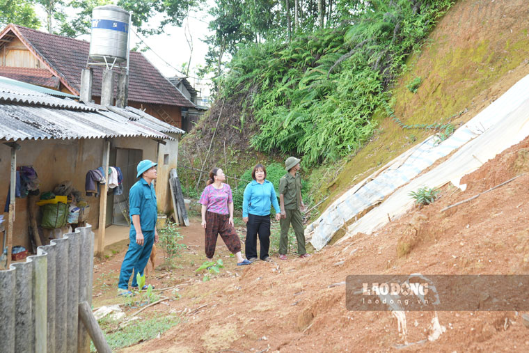 Khu vực sạt lở sau nhà ông Đỗ Ngọc Thạch.