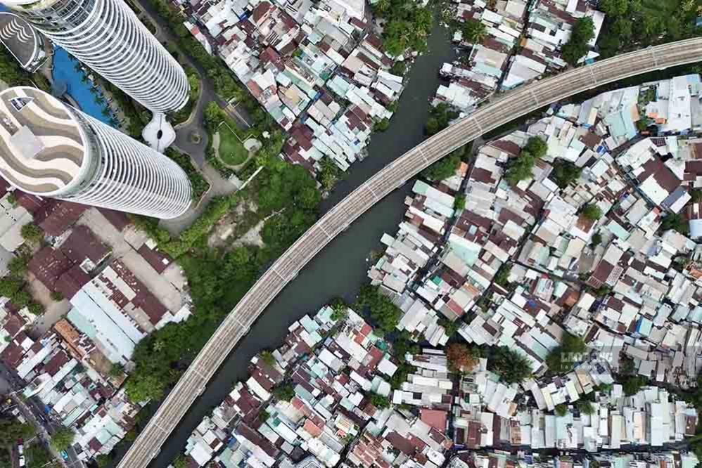 Rạch Văn Thánh qua phường Thạnh Mỹ Tây.  Ảnh: Anh Tú