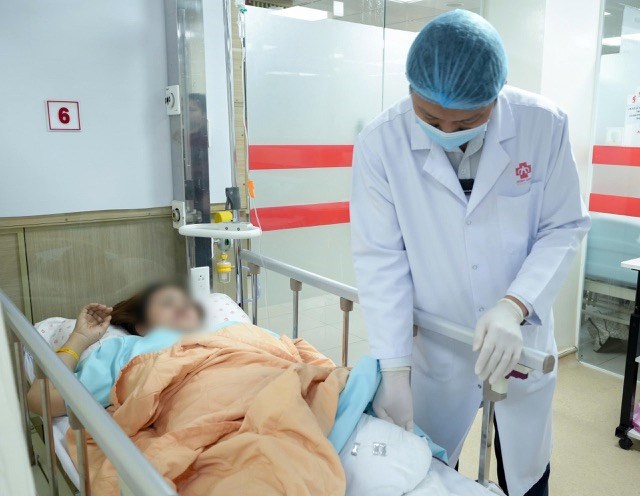 Bác sĩ cảnh báo kỹ năng sơ cứu khi tai nạn giao thông khiến “giờ vàng” bị trễ