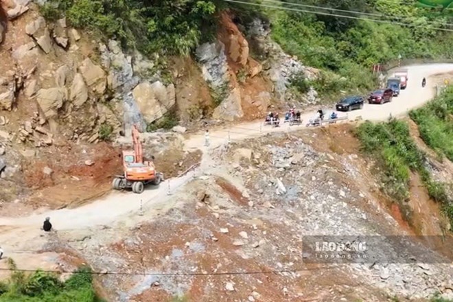Lào Cai rà soát điểm nguy cơ, không để sạt lở chia cắt đường độc đạo