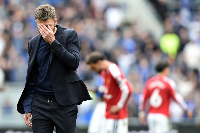 Trọng tài xin lỗi Man United vì bàn thắng của Man City