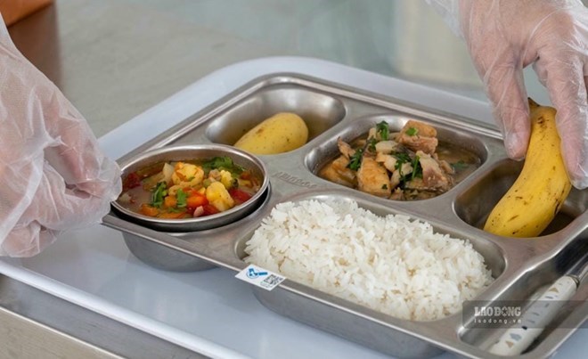 Hoàn thiện quy định về bếp ăn tập thể, suất ăn sẵn