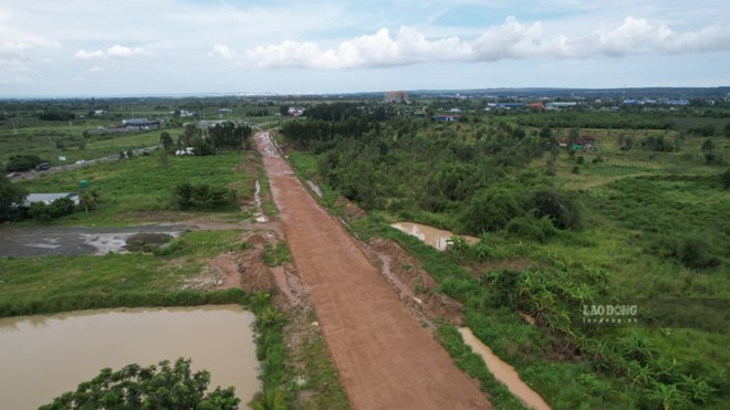 Chốt thời gian hoàn thành cầu vượt, đường nhánh ra cao tốc Phan Thiết - Dầu Giây