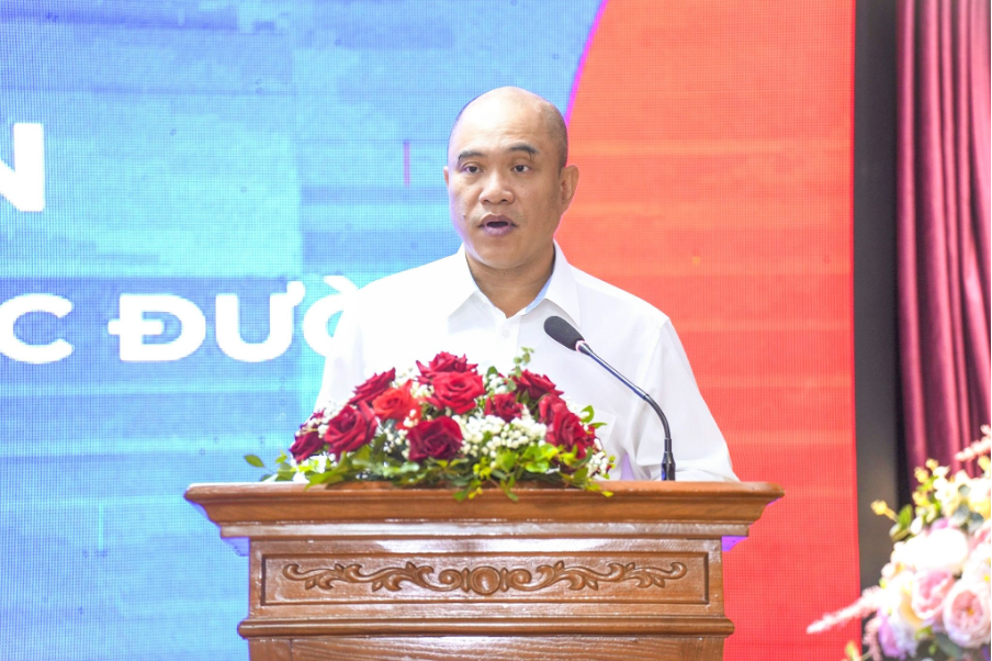 Đại tá Hà Văn Bắc, Phó Cục trưởng Cục An ninh mạng phát biểu khai mạc khóa tập huấn. Ảnh: BTC.